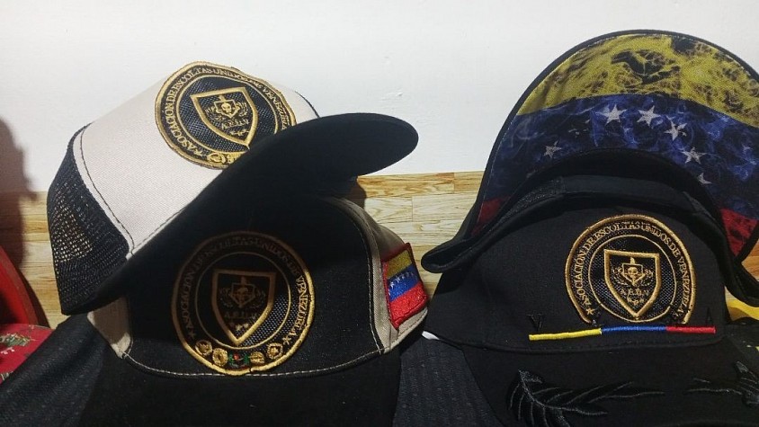 GORRA OFICIAL (2)