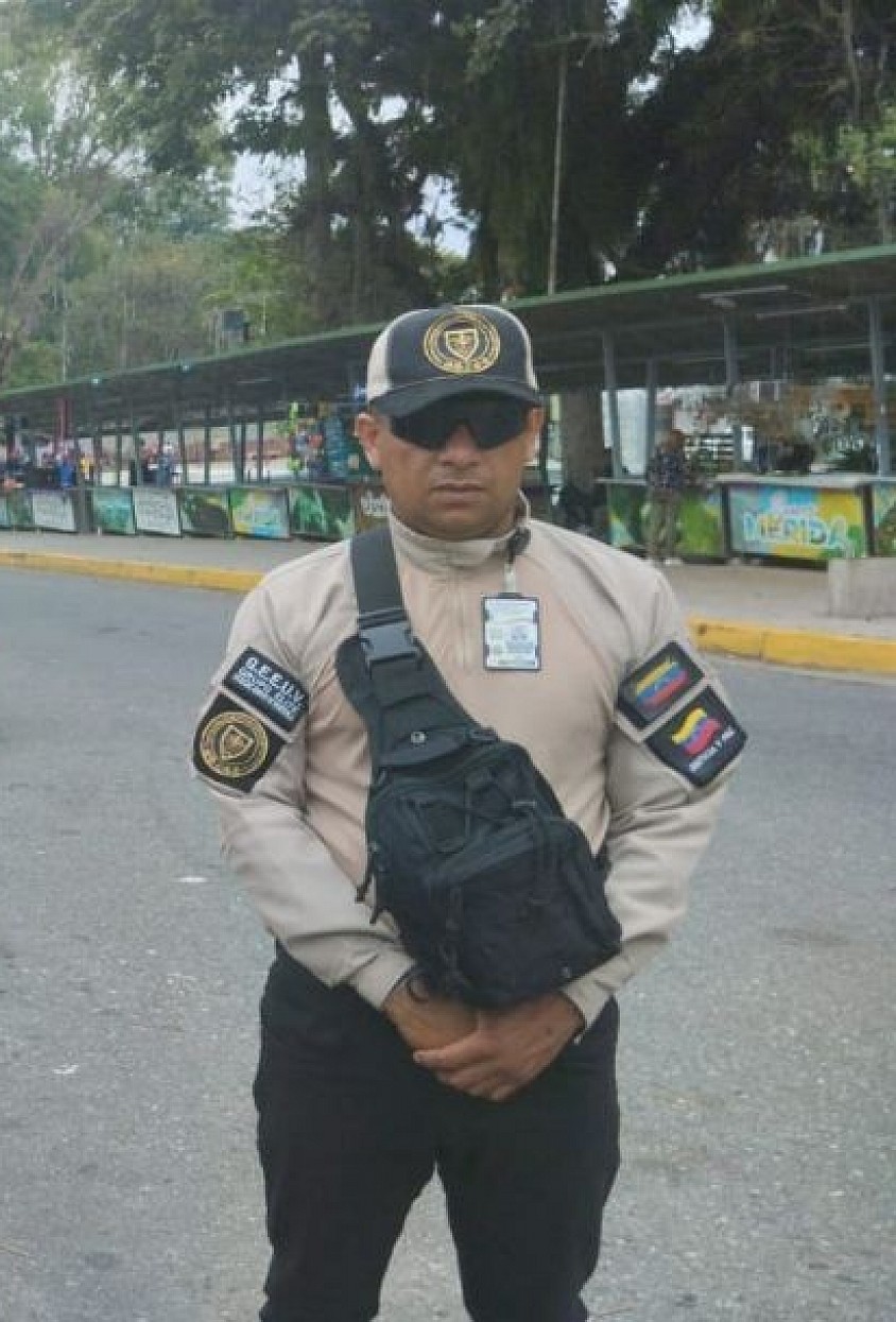 UNIFORME TÁCTICO OFICIAL,(2)